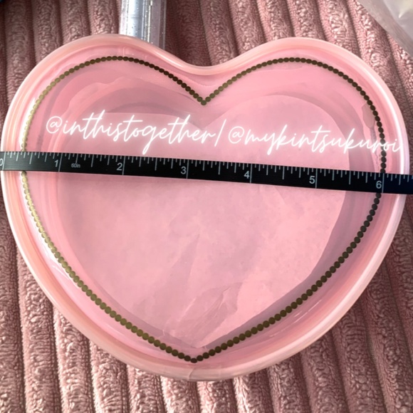 🎉HP! ✨3/$30 💞 Too Faced Born This Way Heart Makeup Bag - Picture 5 of 9